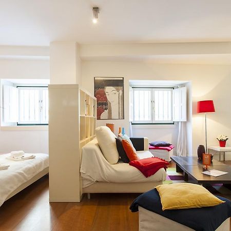 Joivy Inviting Studio Near Green Street ลิสบอน ภายนอก รูปภาพ